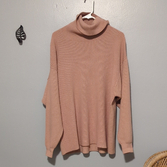 Free People Softly Structured Oversized Mauve Dusty Pink Turtle Neck Sweater S - Picture 1 of 8